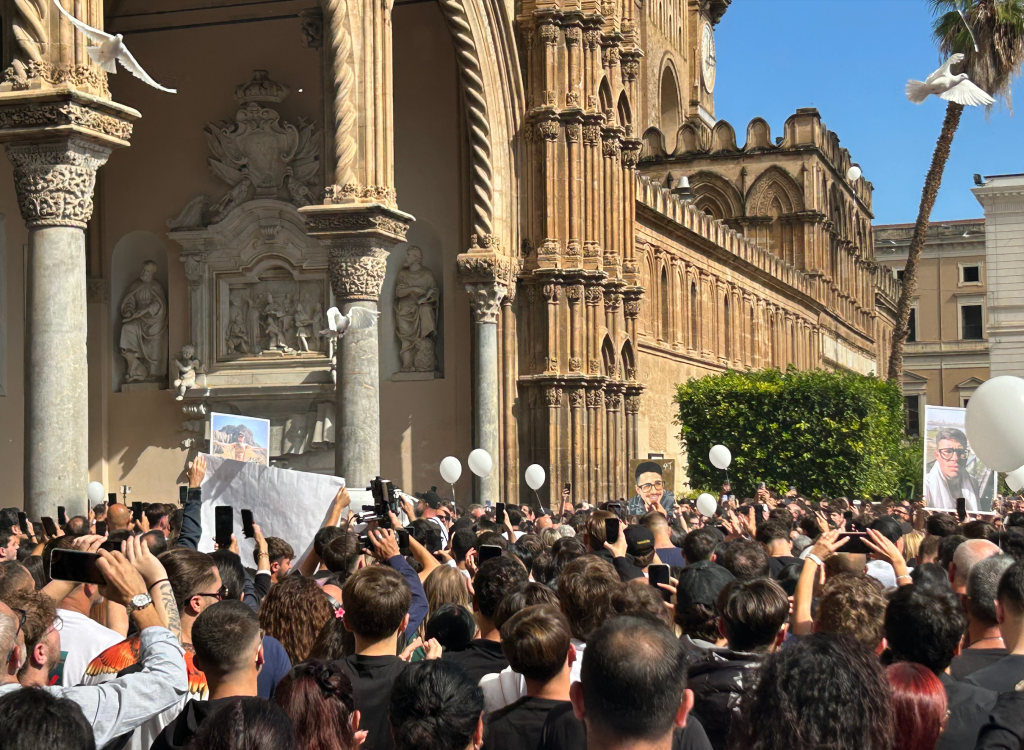 Fiaccolata per Paolo Taormina a Palermo dopo l’omicidio in via Spinuzza