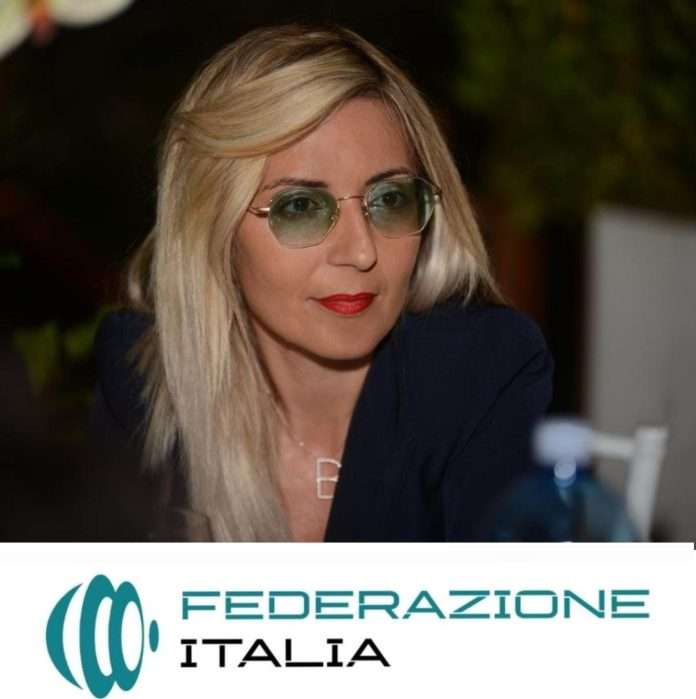 Nel 2025 Roma conta oltre 22.000 incidenti e 94 vittime. Barbara La Rosa, portavoce di Federazione Italia, chiede interventi urgenti su via Cristoforo Colombo e le principali arterie urbane. “Servono controlli, prevenzione e una nuova cultura della sicurezza”.