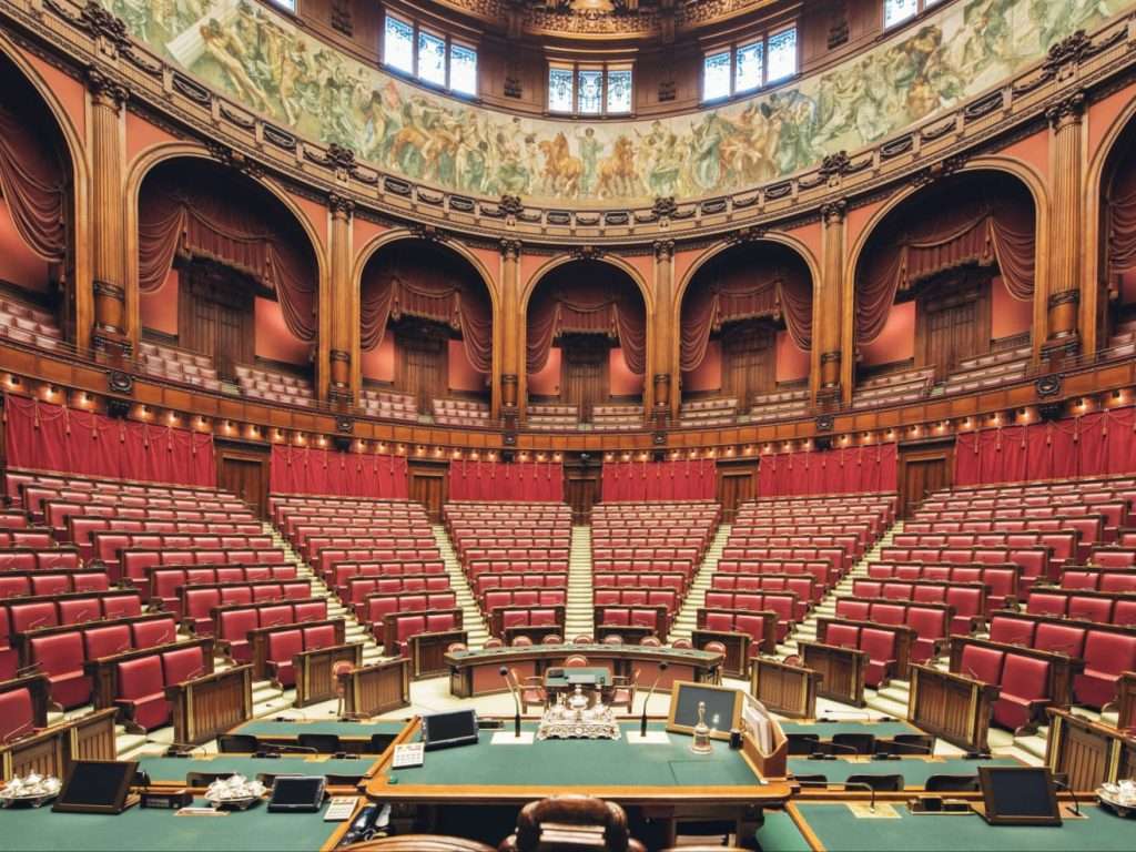 Maurizio Landini annuncia lo sciopero generale della CGIL del 12 dicembre 2025