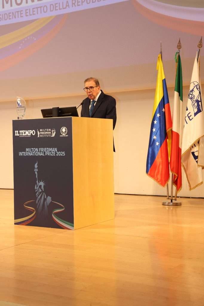 Edmundo González Urrutia premiato al Milton Friedman Prize 2025 a Roma Edmundo González Urrutia premiato al Milton Friedman Prize 2025 a Roma