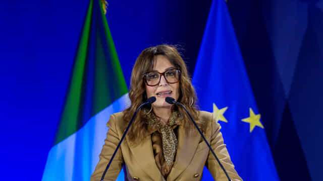 La Ministra del Turismo, Daniela Santanchè, nel suo intervento al Terzo Forum Internazionale del Turismo a Milano, ha proposto la revisione del calendario scolastico per favorire la destagionalizzazione