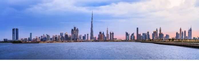 Veduta di Dubai alla luce del giorno, prima dell' escalation che ha interessato il Medio Oriente