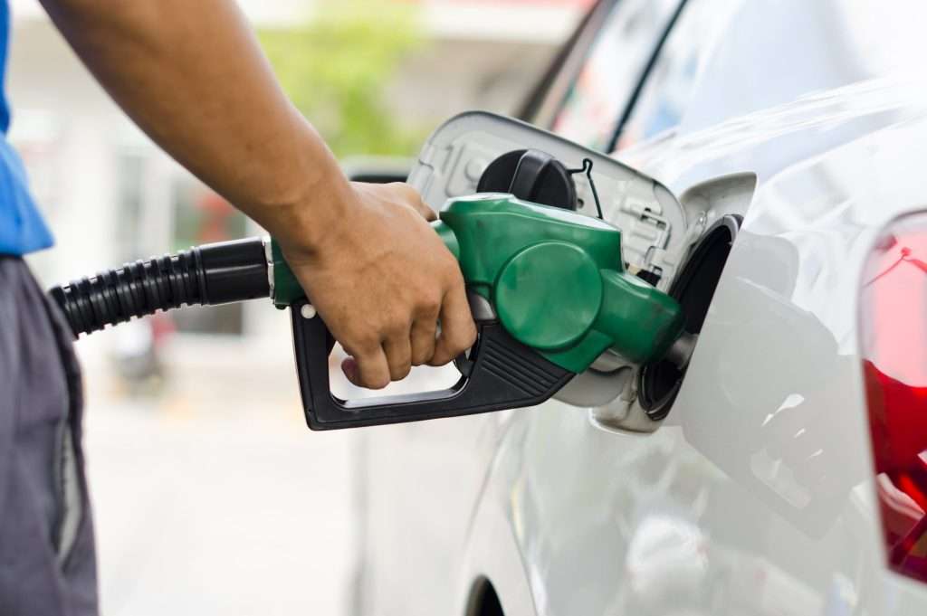 Petrolio Brent sopra i 100 dollari. non accadeva dal 2022 1