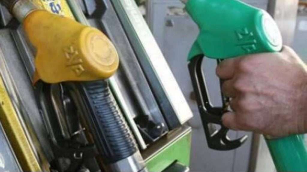 Petrolio Brent sopra i 100 dollari. non accadeva dal 2022 2