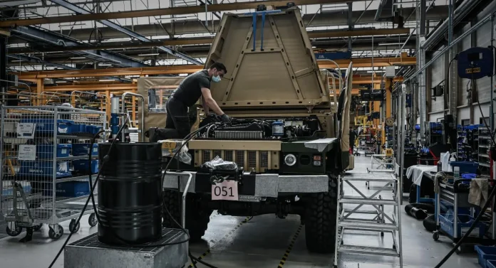 Leonardo e Iveco Defence: cosa sapere sull’acquisizione da 1,6 miliardi