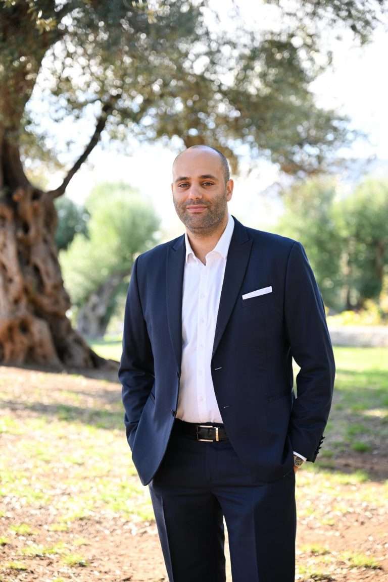 Il sindaco di Roquebrune-Cap-Martin, Patrick Cesari, durante un evento istituzionale dopo la riconferma alle elezioni comunali 2026