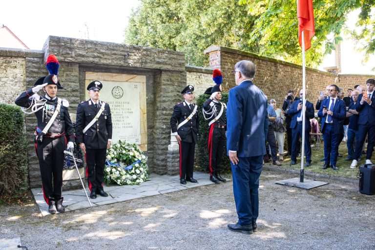 Ignazio La Russa durante la commemorazione del 70° anniversario della tragedia di Marcinelle, al Bois du Cazier. Foto: Senato della Repubblica.